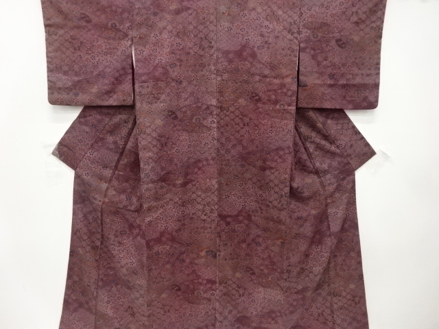 道長取りに草花・蝶・宝尽くし模様　小紋着物